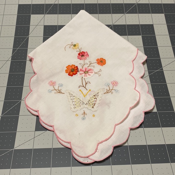 Embroidered 15” x 15”  Bread Warmer for Basket - Picture 1 of 4